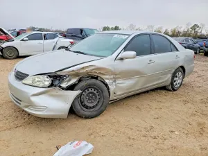 Toyota Camry LE 2.4L 4 2002
