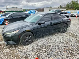Hyundai Elantra SEL 2.0L 4 2021
