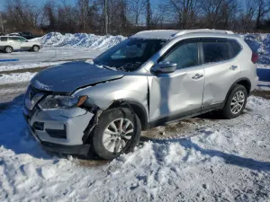 Nissan Rogue S 2.5L 4 2020