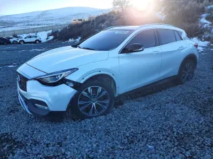 Infiniti QX30 BASE 2.0L 4 2017