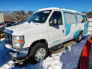Ford Econoline E350 SUPER DUTY WAGON 5.4L 8 2013