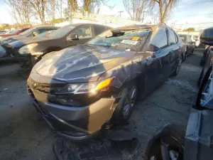 Toyota Camry LE 2.5L 4 2023