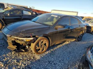 Hyundai Elantra SEL SPORT 2.0L 4 2025
