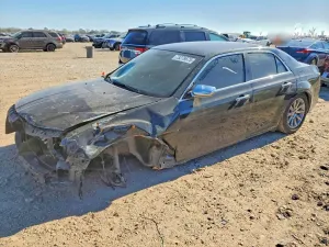 Chrysler 300 LIMITED 3.6L 6 2012