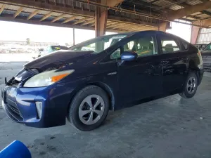 Toyota Prius 1.8L 4 2013