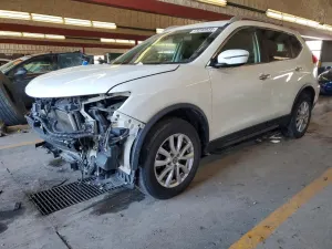 Nissan Rogue S 2.5L 4 2020