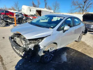 Nissan Versa SV 1.6L 4 2021