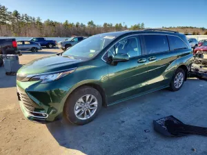 Toyota Sienna XLE 2.5L 4 2023