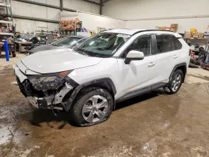 Toyota Rav4 LE 2.5L 4 2025