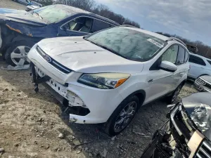 Ford Escape TITANIUM 2.0L 4 2015