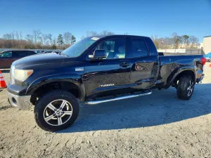 Toyota Tundra DOUBLE CAB SR5 5.7L 8 2013