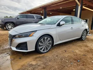 Nissan Altima SL 2.5L 4 2024