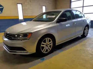Volkswagen Jetta 2 L 4 2015