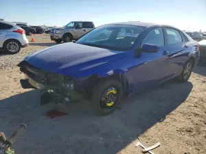 Hyundai Elantra SE 2.0L 4 2025