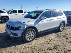 Volkswagen Tiguan SE 2.0L 4 2018