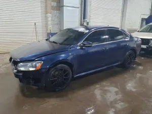 Volkswagen Passat SE 2.0L 4 2013