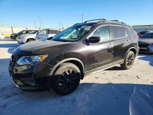 Nissan Rogue SV 2.5L 4 2017