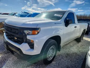 Chevrolet Silverado 1500 C1500 2.7L 4 2023