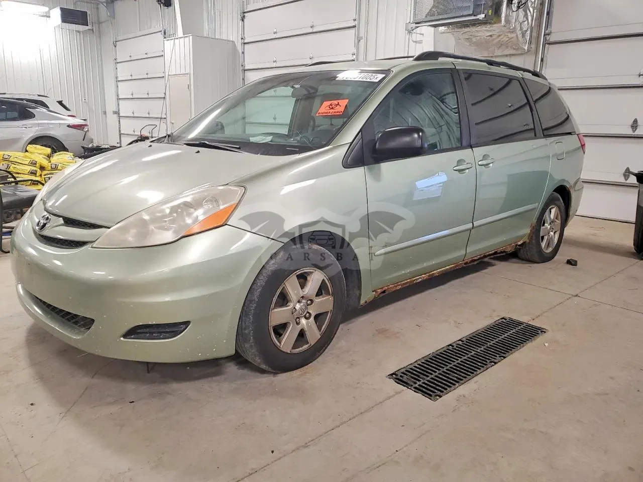 Toyota Sienna CE 3.5L 6 2009