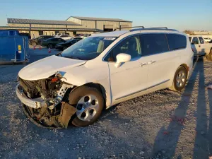 Chrysler Pacifica TOURING L PLUS 3.6L 6 2017