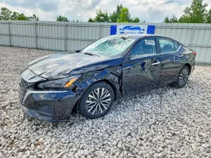 Nissan Altima 2.5L 4 2025