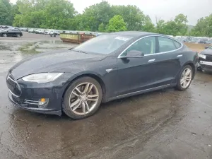 Tesla Model S 2014