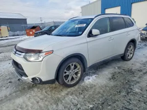 Mitsubishi Outlander ES 2.4L 4 2015