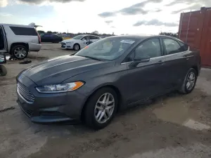 Ford Fusion SE 2.5L 4 2016