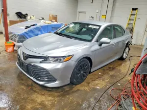 Toyota Camry L 2.5L 4 2019