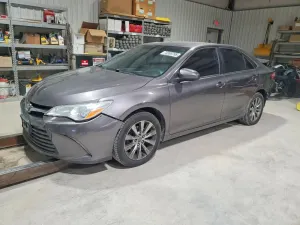 Toyota Camry LE 2.5L 4 2015