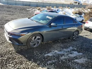 Hyundai Elantra SEL 2.0L 4 2025