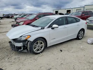 Ford Fusion SE HYBRID 2.0L 4 2018