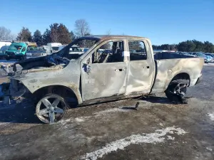 RAM 1500 5.7L 8 2013