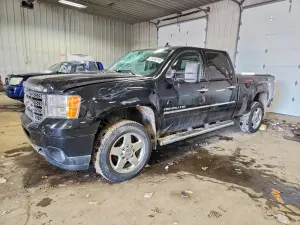GMC Sierra K2500 DENALI 6.6L 8 2011