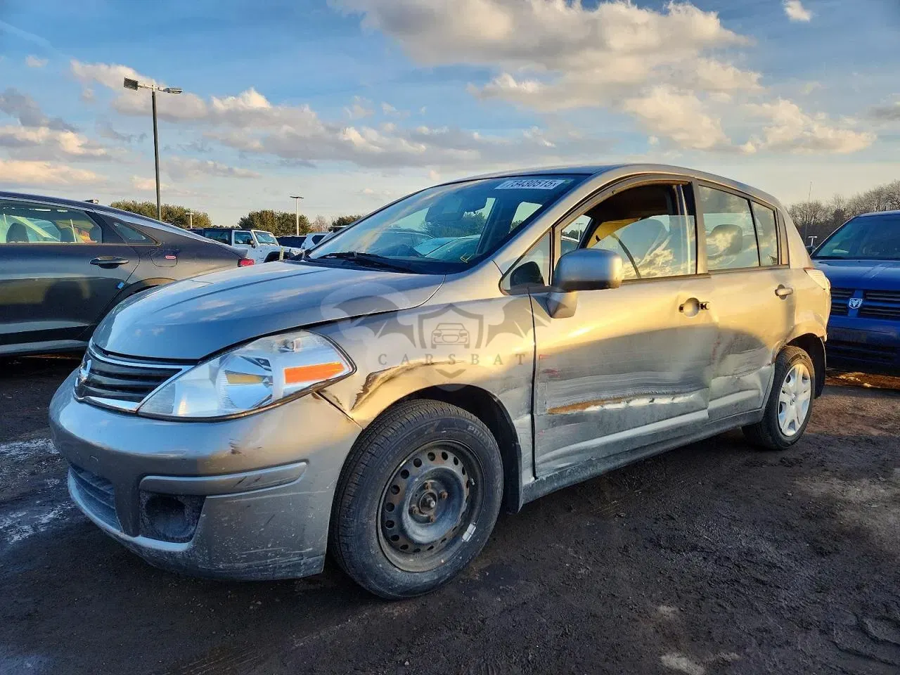 Nissan Versa S 1.8L 4 2011