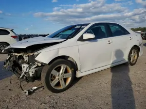 Toyota Camry BASE 2.5L 4 2012
