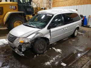 Chrysler Town & Country LX 3.3L 6 2006