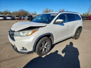 Toyota Highlander XLE 3.5L 6 2016