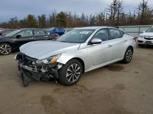 Nissan Altima S 2.5L 4 2020