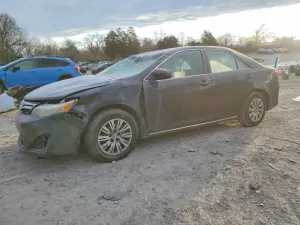 Toyota Camry BASE 2.5L 4 2012