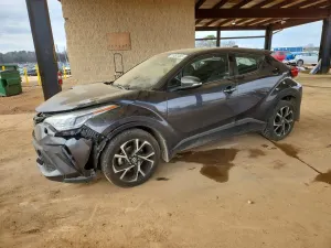 Toyota C-HR XLE 2.0L 4 2021