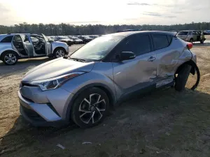 Toyota C-HR XLE 2.0L 4 2019