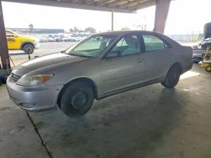 Toyota Camry LE 2.4L 4 2002
