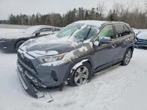 Toyota Rav4 LE 2.5L 4 2024