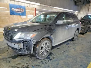 Nissan Pathfinder S 3.5L 6 2018