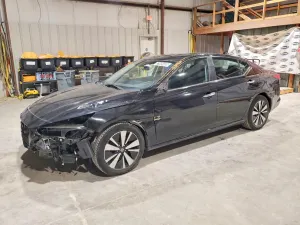 Nissan Altima 2.5L 4 2021