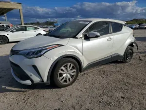 Toyota C-HR XLE 2.0L 4 2020