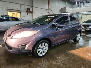 Ford Fiesta SE 1.6L 4 2012