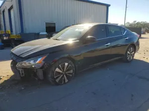 Nissan Altima SL 2.5L 4 2020