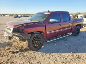 Chevrolet Silverado 1500 C1500 LT 5.3L 8 2013